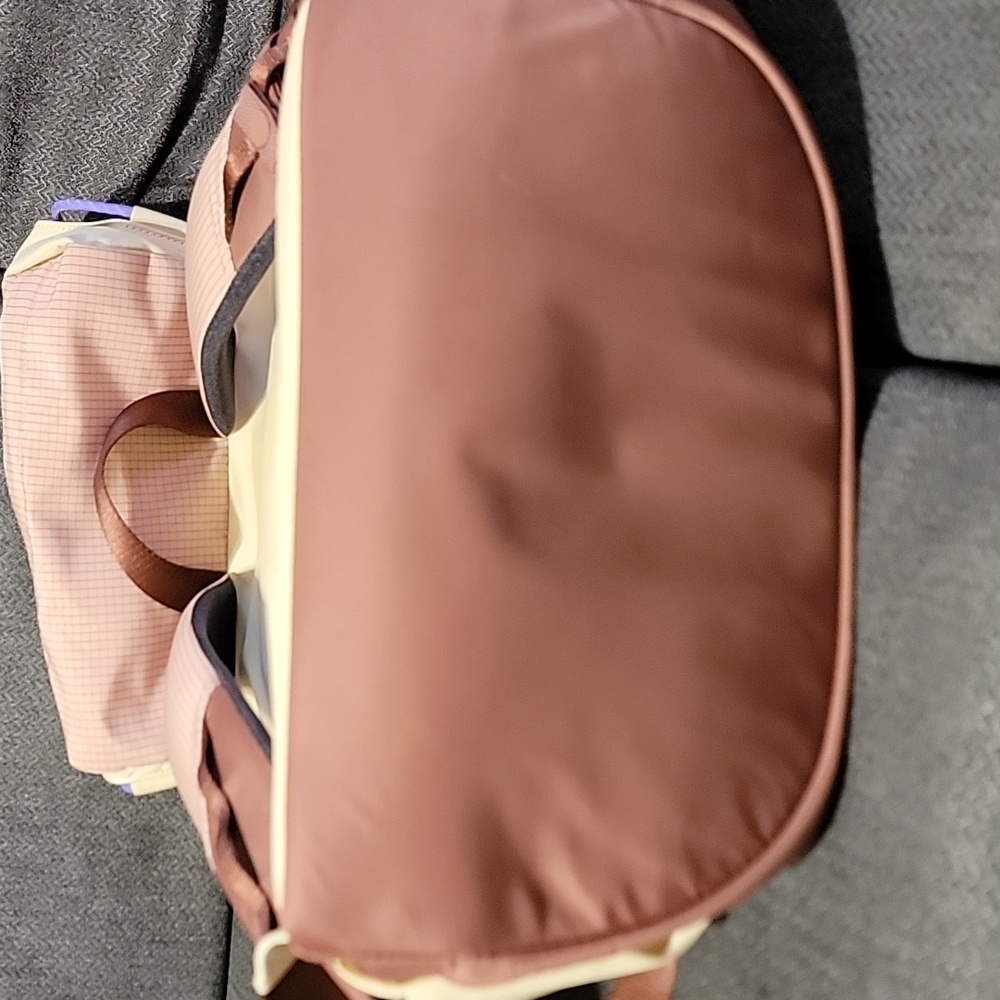 Lululemon Athletica Backpack in Cream and Brown - Picture 4 of 7